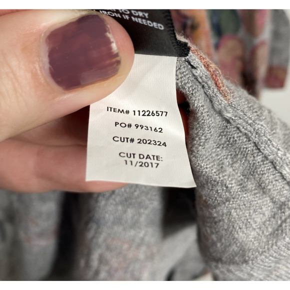 Torrid Heather Gray Pink Floral Cardigan Sweater Size 4 Open Front Knit Floral - Picture 8 of 11